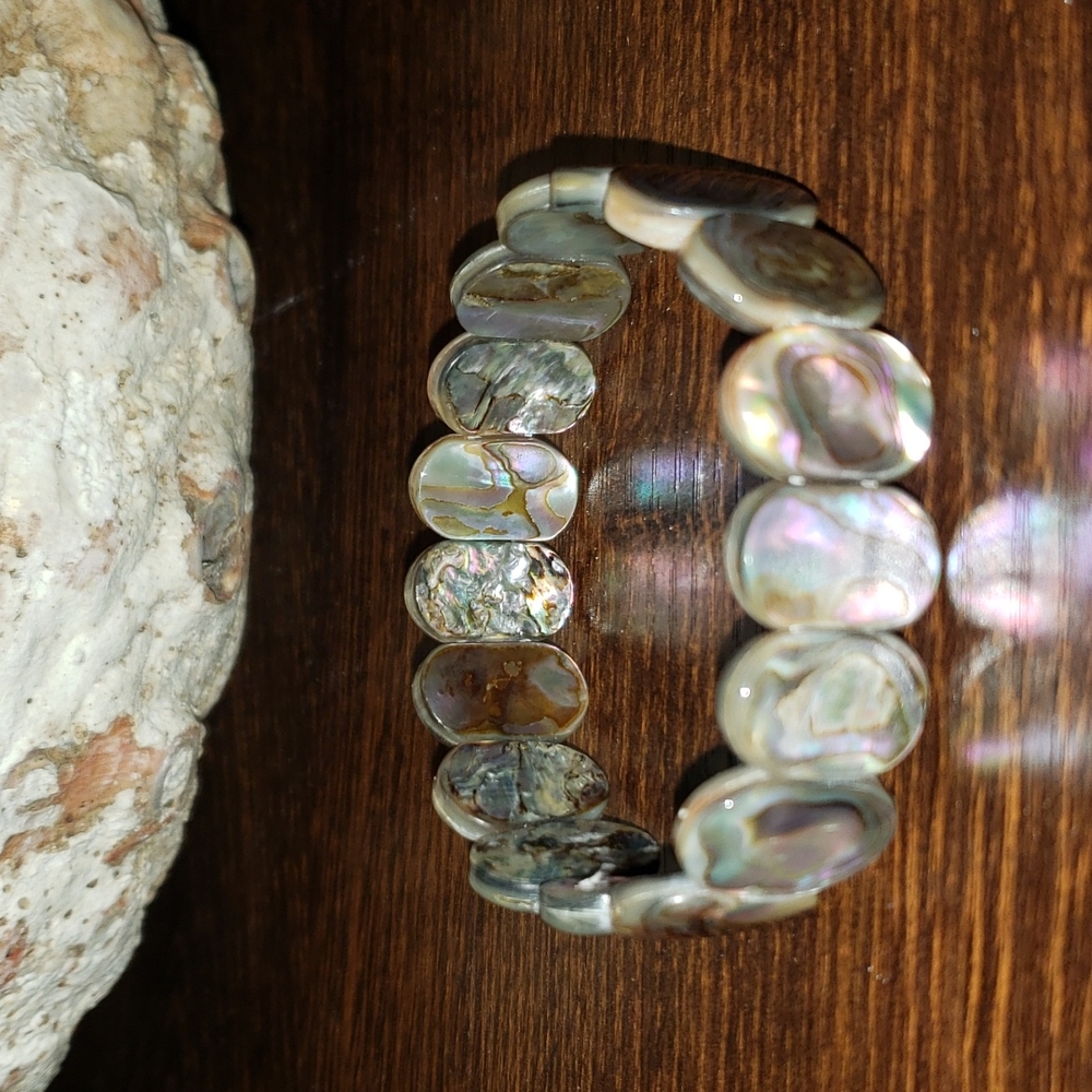 Abalone stretch bracelet
